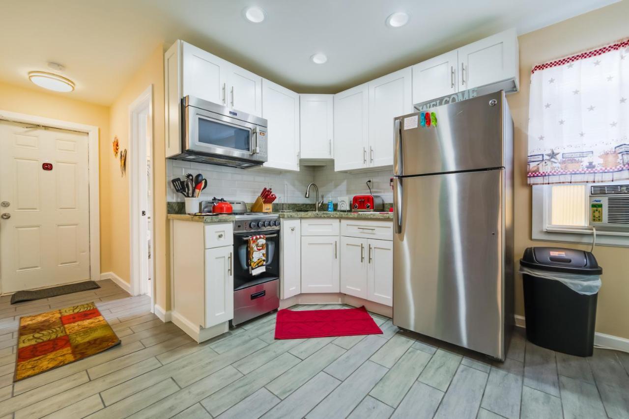 Beach Chairs, Good Kitchen, Strong Wifi On 14Th Ave Fort Lauderdale Exterior photo