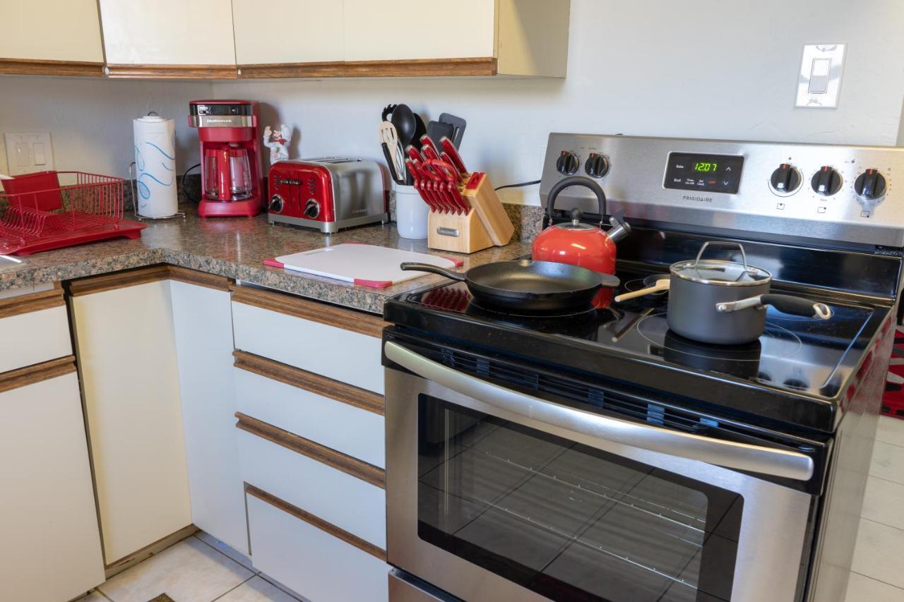 Beach Chairs, Good Kitchen, Strong Wifi On 14Th Ave Fort Lauderdale Exterior photo