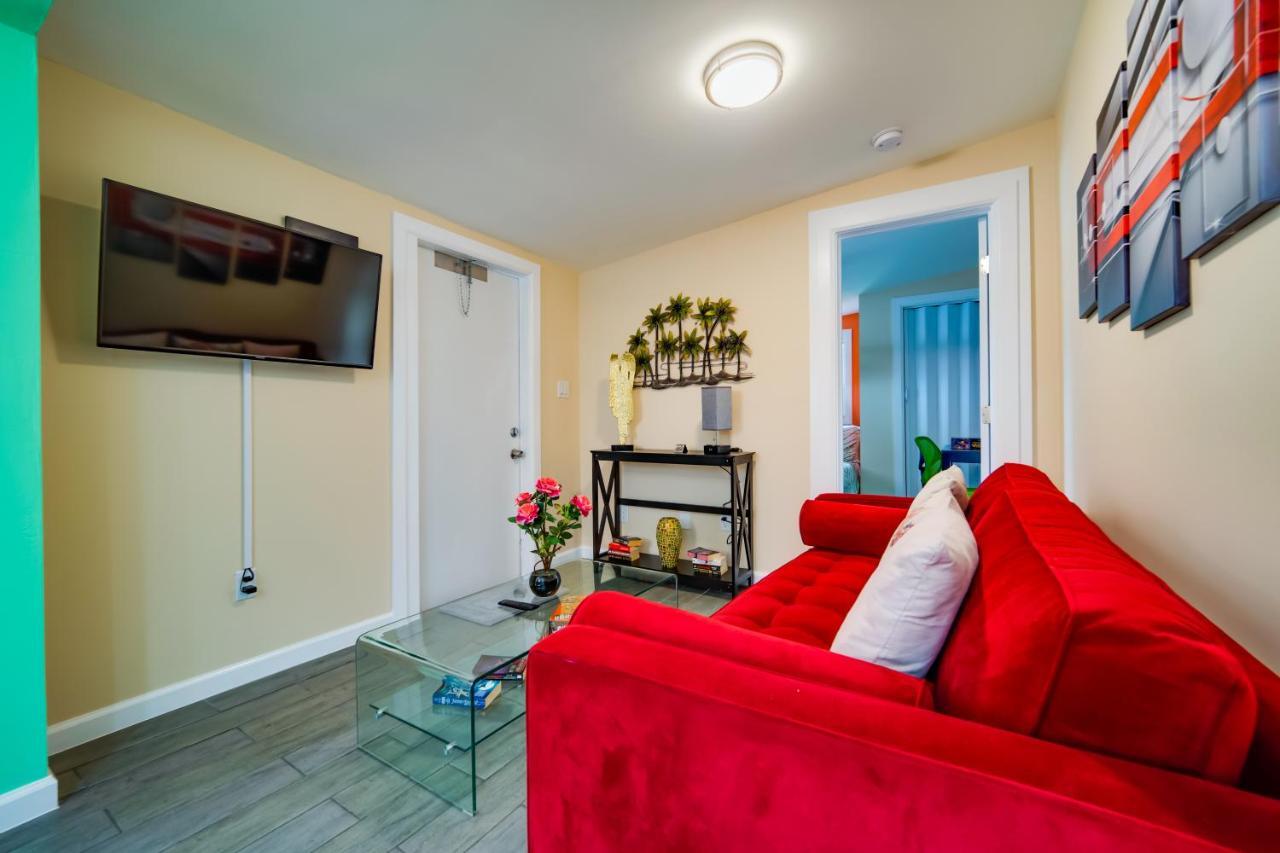 Beach Chairs, Good Kitchen, Strong Wifi On 14Th Ave Fort Lauderdale Exterior photo
